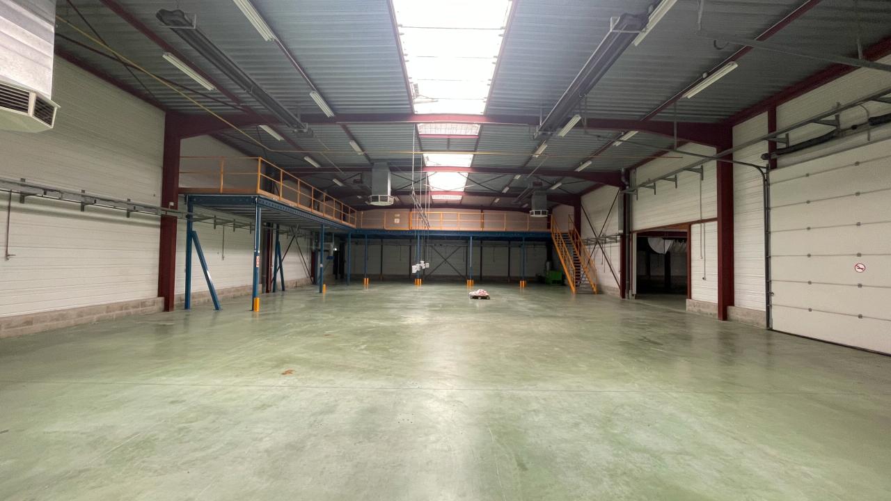 Local d'activité Saint-Germain-de-la-Grange 1950m² Vente local d'activité Saint-Germain-de-la-Grange Yvelines OVACT2533045 8